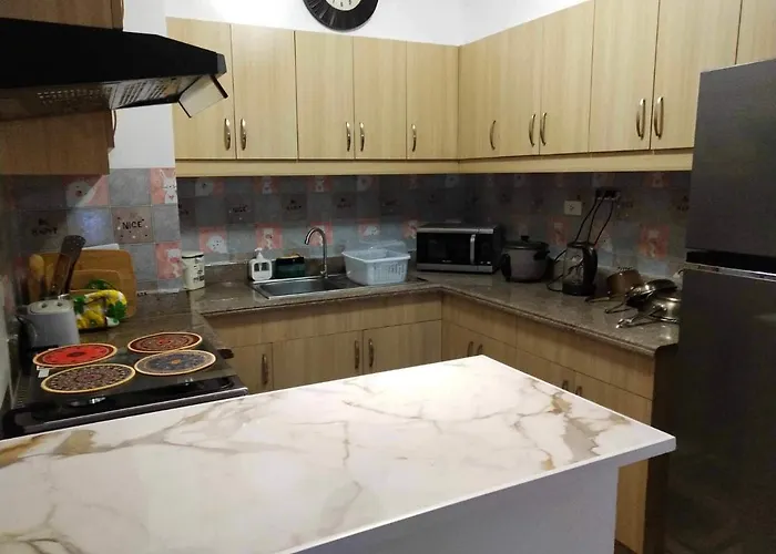 Alea Residences Near Airport And Moa! Cozy Place With Main Street And Bay View Apartment *
